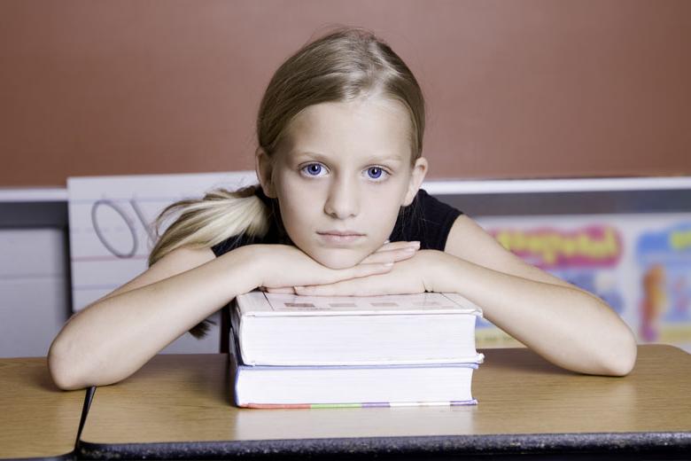 girl with books